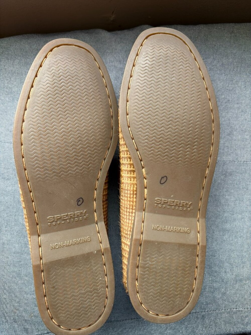 Sperry Top-Sider Authentic Original Faux Fur Houndstooth Plaid Boat Shoes size 8 - Picture 3 of 11